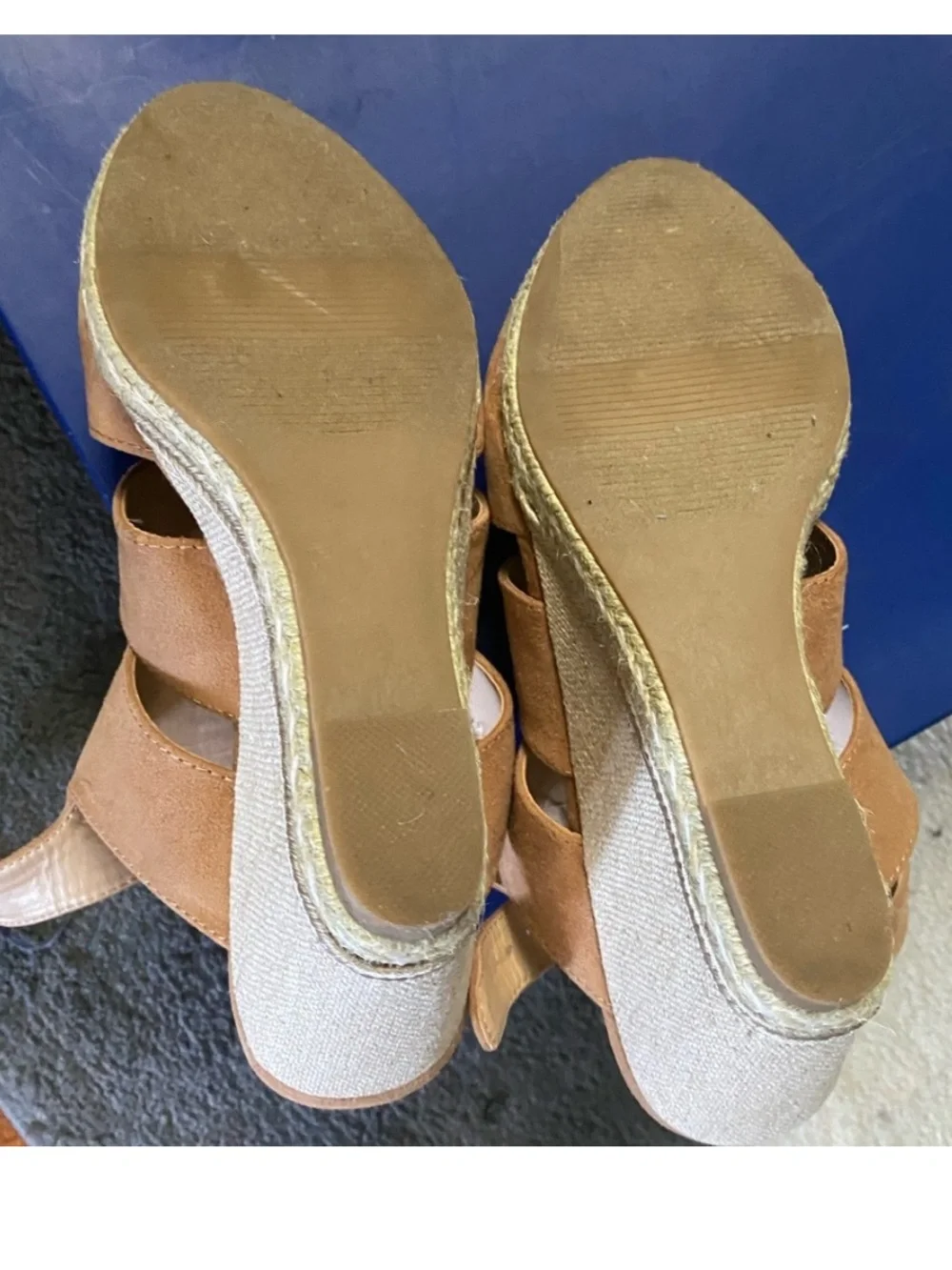 Apt.9 Wedge Sandals Cutout Sandal 7.5 